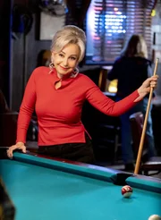 Constance 'Meemaw' Tucker (Annie Potts)