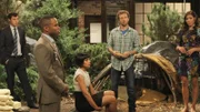 Ermittler finden im Lagerhaus jahrtausende alte, menschliche Überreste. V.l.: Sweets (John Francis Daley), Clark (Eugene Byrd), Cam (Tamara Taylor), Hodgins (T. J. Thyne) und Angela (Michaela Conlin)