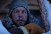 Jonny Rolfe in der Wintersaison in seiner abgelegenen Hütte (National Geographic/Jensen Walker)