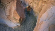Hazen wandert durch die Canyons. (National Geographic)