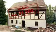 Für den Schnäppchenpreis von 31.500 Euro erstehen sich Katja und Tobias dieses Fachwerkhaus aus dem Jahr 1740.