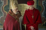 Papst Eugen IV (Giancarlo Giannini) schickt Kardinal Cesarini (Péter Jankovics) nach Ungarn.