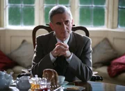 Leo Argyle (Denis Lawson)