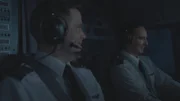 REENACTMENT - Der Cockpit-Voice-Recorder des Corporate-Airlines-Flugs 5966 enthüllt, dass der Kapitän und der Erste Offizier (gespielt von Gabriel Burrafato und David Rowan) in den Momenten vor dem Absturz in Kirksville, Missouri, bei dem 13 der 15 Menschen an Bord ums Leben kamen, unprofessionelle Gespräche geführt haben.