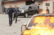 Die CSIler Nick Stokes und Greg Sanders sehen sich mit den gnadenlosen Methoden zweier rivalisierenden Biker-Gangs konfrontiert...
