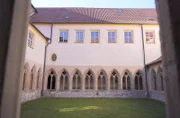Große Teile des Gothaer Augustinerklosters standen zu DDR-Zeiten leer und verfielen. Inzwischen dient das restaurierte Kloster als Herberge.