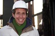 Im Bergwerk bekommt Willi als Erstes die richtige Arbeitskleidung und Ausrüstung. Der Job eines Bergmannes ist nämlich nicht nur anstrengend, sondern auch nicht ganz ungefährlich.