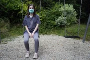 Die 14-jährige Kyra S. hat während der Pandemie eine Magersucht entwickelt. Jetzt ist sie in Behandlung auf der Station für Psychiatrie, Psychosomatik und Psychotherapie im Kindes und Jugendalter im Klinikum Nürnberg.