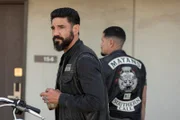 Angel Reyes (Clayton Cardenas, l.)
