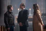 Ekki (Oliver Korittke, li.) und seine Verlobte Kerstin Buckebrede (Isabell Polak) beteuern Pfarrer Albers (Markus Knüfken), dass sie sich die bevorstehende Hochzeit gut überlegt haben.