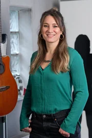 Dass Freundschaften gut für die individuelle Gesundheit sind, dazu gibt es tatsächlich Studien. Jasmina Neudecker erfährt, dass soziale Beziehungen sich unter anderem positiv auf unser Stresssystem auswirken.