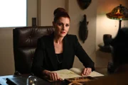 Penelope Shaw (Michelle Harrison)