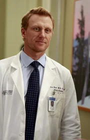 Dr. Owen Hunt (Kevin McKidd) sieht keinen anderen Ausweg, als das Seattle Grace Hospital zu verkaufen, um es zu erhalten ...