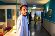 Dr. Frank Stern (Max Alberti).
