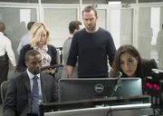 L-R: Edgar Reade(Rob Brown), Patterson (Ashley Johnson), Kurt Weller (Sullivan Stapleton), Tasha Zapata (Audrey Esparza),