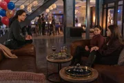 (v.l.n.r.) Macy Vaughn (Madeleine Mantock); Mel Vera (Melonie Diaz); Maggie Vera (Sarah Jeffery)