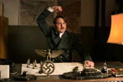 Holger Stockhaus als Hitler.