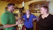 m bayerischen Kaufering trifft Sükrü auf Ramona und Marina, deren Vater verstorben ist.