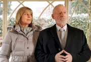 ARD STURM DER LIEBE FOLGE 1264, am Mittwoch um 15:10 Uhr im ERSTEN. Charlotte (Mona Seefried, l.) legt bei Alfons (Sepp Schauer, r.) ein gutes Wort für Hildegard ein.