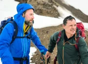 SRF bi de Lüt  Wunderland - Val Bedretto TI Staffel 5, Episode 6 Gemeinsam mit dem Bergführer Mario Casella möchte Nik mit den Tourenskis bis auf das Grieshorn