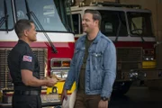 L-R: Owen Strand (Rob Lowe) und Judd Ryder (Jim Parrack)