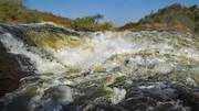 Stromschnellen bei den Murchison-Falls im Murchison-Falls-Nationalpark
