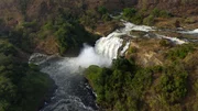 Stromschnellen bei den Murchison-Falls im Murchison-Falls-Nationalpark.