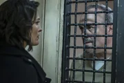 Special Agent in Charge Isobel Castille (Alana De La Garza, l.); Antonio Vargas (David Zayas, r.)
