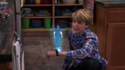Henry Hart (Jace Norman)