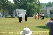 Ausgrabung der Leiche von Sherri Jackson in einem Hinterhof in North Carolina