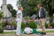 Karin Thaler ist Dr. Anja Licht und Christian Tramitz als Franz Hubert