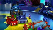 Alle Batwheels, außer Bam, werden von der Legion der Düser gefangen genommen.