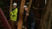 Pete Nelson and the team during the treehouse build.