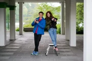Gemeinsam mit Fotografin Laura entdeckt Julian nicht nur super Motive, sondern erfährt auch einfache Tricks für noch bessere Fotos.
