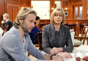 ARD STURM DER LIEBE FOLGE 1265, am Mittwoch um 15:10 Uhr im ERSTEN. Charlotte (Mona Seefried, r.) wird nachdenklich, als Michael (Erich Altenkopf, l.) von Andrés gutem Kern schwärmt.