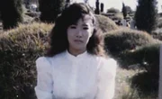 Misook Wang ist noch ein Kind, als ihre Mutter stirbt. Die gebürtige Koreanerin wächst danach bei Verwandten auf, die sie nicht gut behandeln. Erst nach ihrer Hochzeit übernimmt ihre Schwiegermutter so etwas wie eine Mutterrolle.