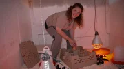 Christine freut sich über eine Lieferung Auburn Küken.