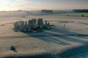 Das südwestlich von London gelegene Stonehenge ist eines der berühmtesten und zugleich rätselhaftesten prähistorischen Bauwerke der Welt.