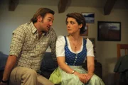 Maria gesteht Gregor, dass sie sich eine sinnvolle Aufgabe wünscht. Von links: Gregor Brunner (Holger M. Wilhelm) und Maria Kirchleitner (Daniela März).