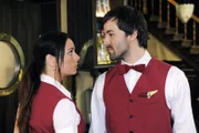 Endlich hat das Restaurant "Goldelse" den begehrten Stern bekommen! Als die Belegschaft ihren Erfolg feiert, scheinen sich Paloma (Maja Maneiro, l.) und Georg (Peter Günther, r.) näher zu kommen ...