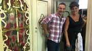 Trödelprofi Mauro Corradino mit Manuela