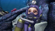 Dr. Kate Jonas ist im Mittelmeer auf der Suche nach antiken römischen Amphoren.
