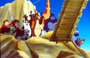 Noahs Insel treibt wieder in den Gewässern vor Diamantina, und die Tiere freuen sich auf das Ziel ihrer Träume. Da bricht auf einer nahen Insel ein Feuer aus und bedroht die dort lebenden Schildkröten. Noah und seine Freunde schwimmen an Land, um zu helfen. Tatsächlich gelingt es ihnen, die gepanzerten Reptilien in Sicherheit zu bringen. Dabei gehen Sascha und Carmen verloren.