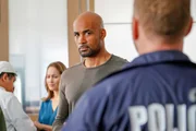 Boris Kodjoe (Robert Sullivan).