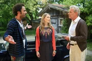 Roberto (Sami Loris) und Emily (Nadja Bobyleva) wollen von Leander (Peter Sattmann) wissen, was er gegen ihre Beziehung hat.