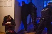 Eine sechsfache Mutter flüchtet ins Frauenhaus – doch ihr Versteck wird entdeckt. Kurz darauf ist sie spurlos verschwunden. Ein kniffliger Fall für die Polizei.