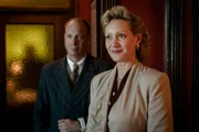 l-r: Johann von Bülow, Bettina Gruber (Anna Schudt)
