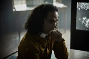 Der Nachwuchsforscher Dr. Jeremy Kreitsek (Reece Ritchie) scheint einige Geheimnisse zu haben. Bald finden die Kommissare heraus, dass Jeremy engeren Kontakt zur ermordeten Kellnerin Molly Andrews hatte. Er lernte sie im Labor kennen, da sie dort als Testperson tätig war.