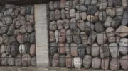 Steinerne Köpfe: Mahnmal für die Millionen Opfer der Säuberungen in der Stalin-Ära