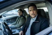 Nate Becerra (Michael Egues, l.); FBI ASAC Jubal Valentine (Jeremy Sisto, r.)